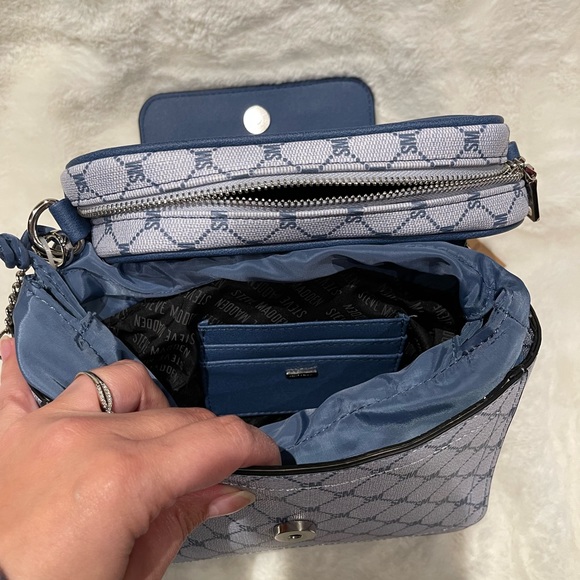 💙 Steve Madden Ocean Bfern 2 Purses in One Cross Body Bag and Credit Card Case - Picture 16 of 17